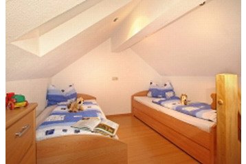 Privatni smještaj Falzes 1